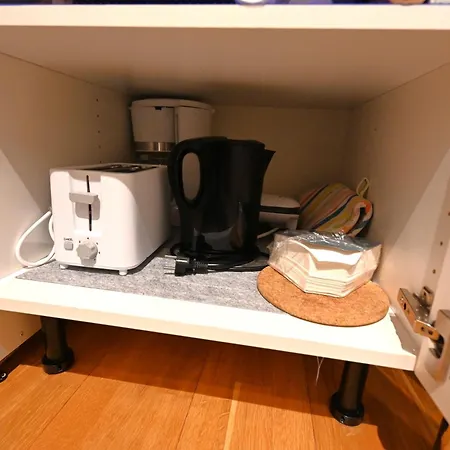 One-room Dorm With Kitchenette, Bath, Bed 140x200 アパート